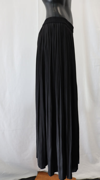 M A X Maxi Skirt 10