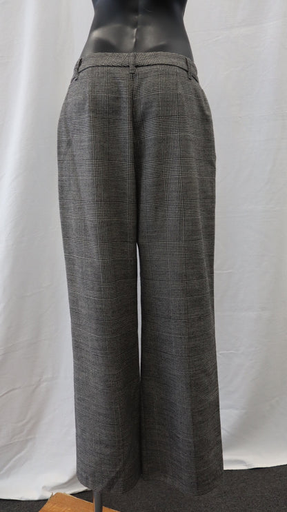 HELEN CHERRY Pants 10