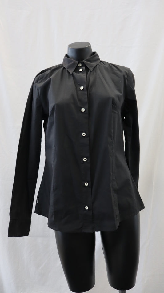 World Button Up M