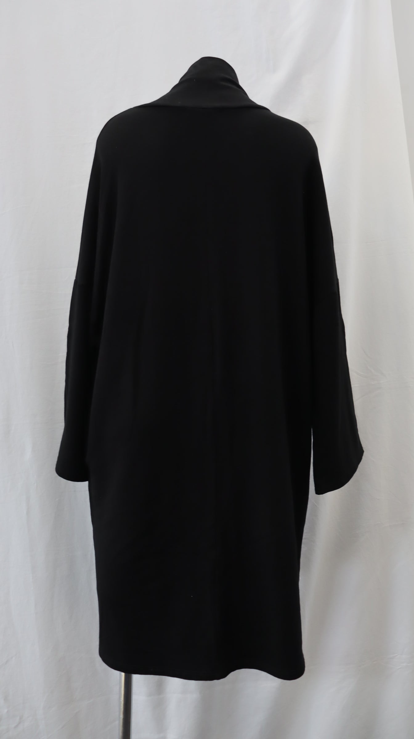 Sills Midi Dress 12