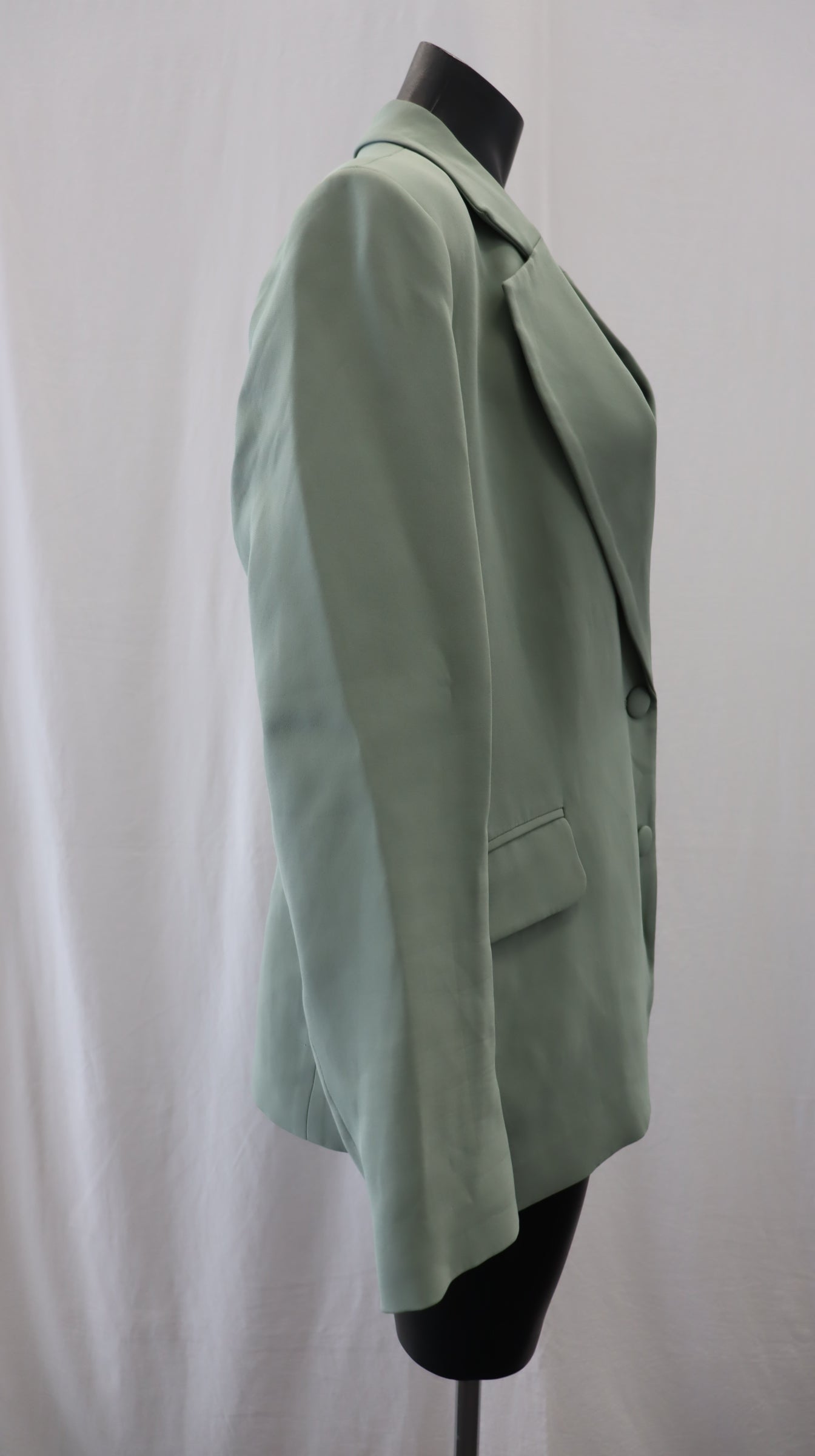 M A X Blazer 8