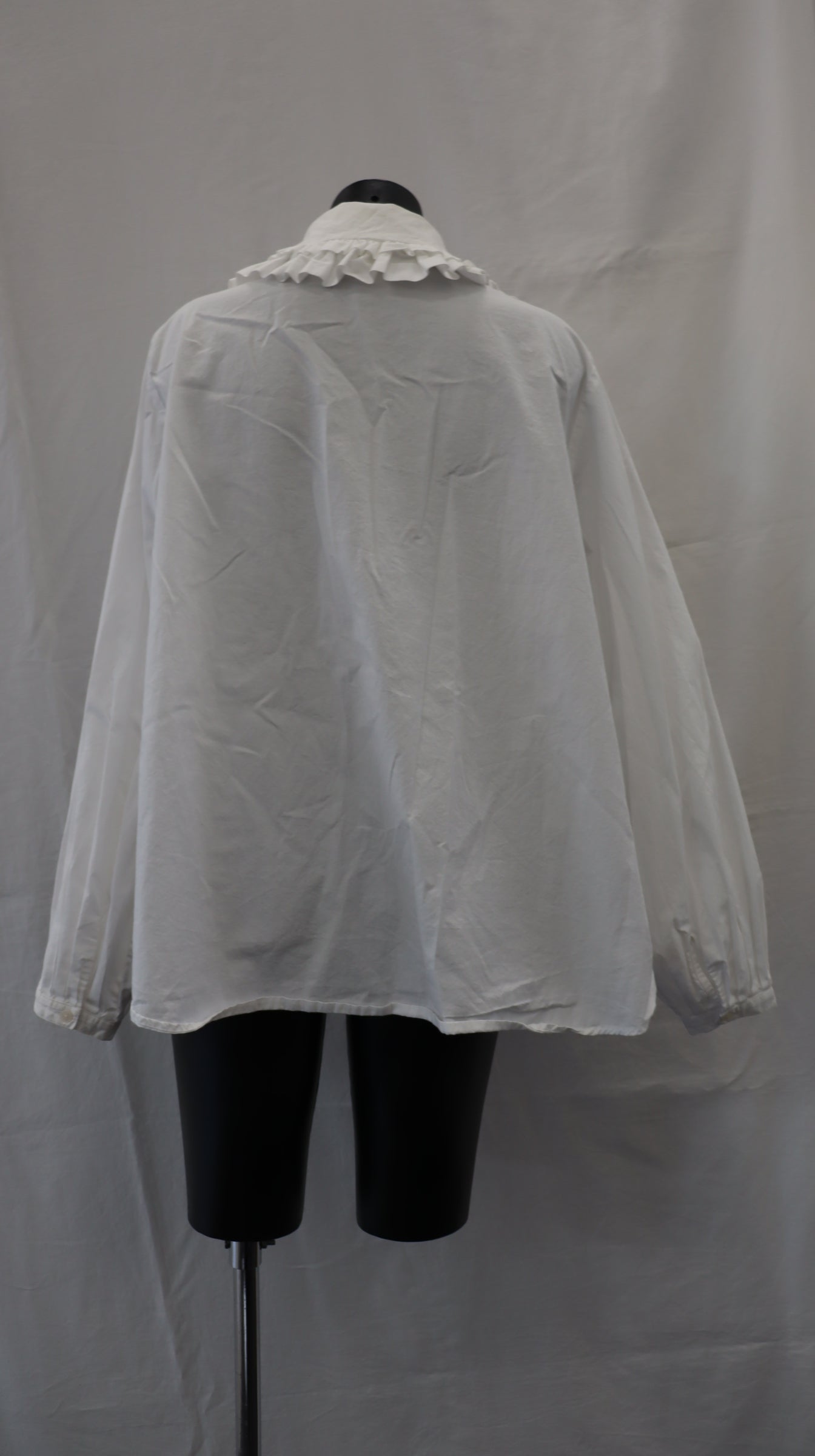 kowtow Button Up L