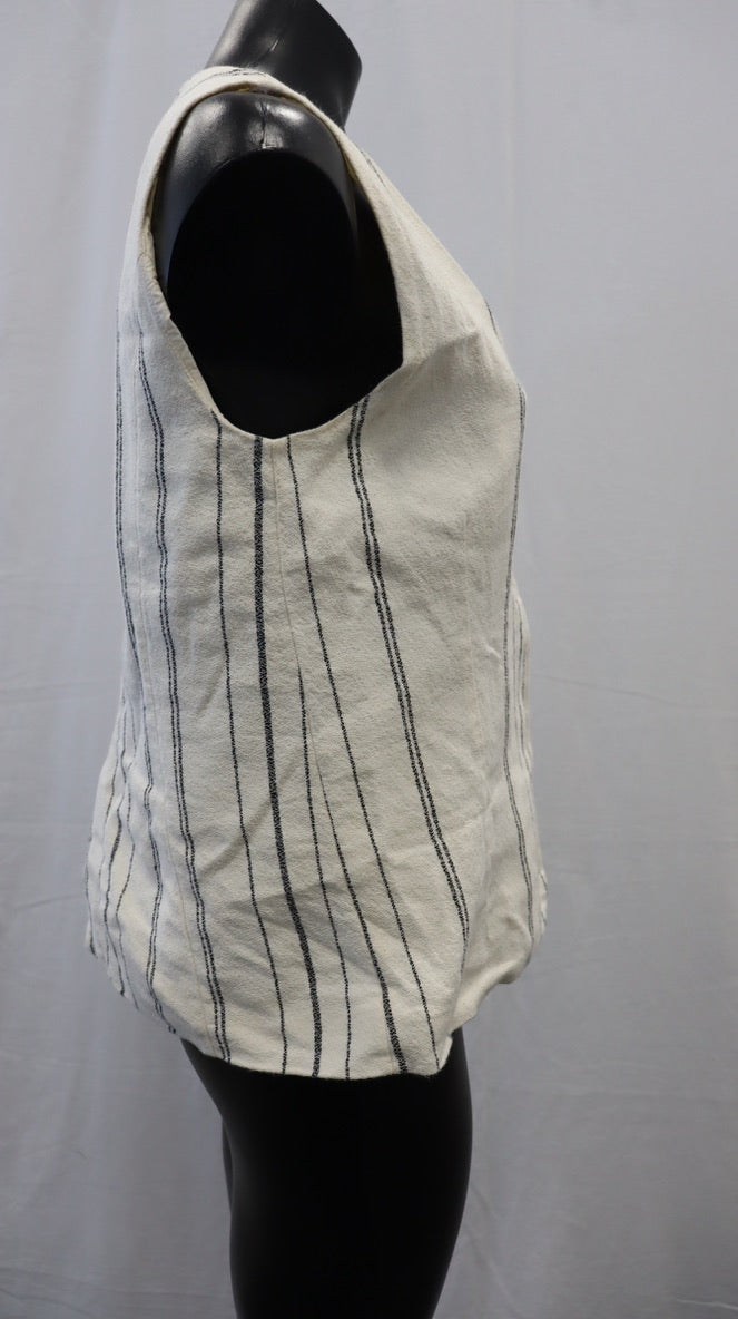 ASSEMBLY LABEL Vest 8