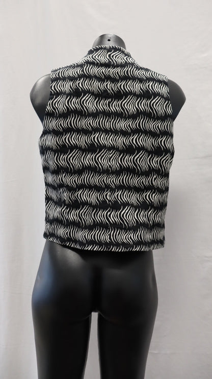 CUE Vest 12