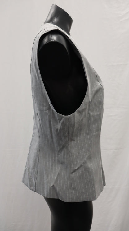 remain Vest 14
