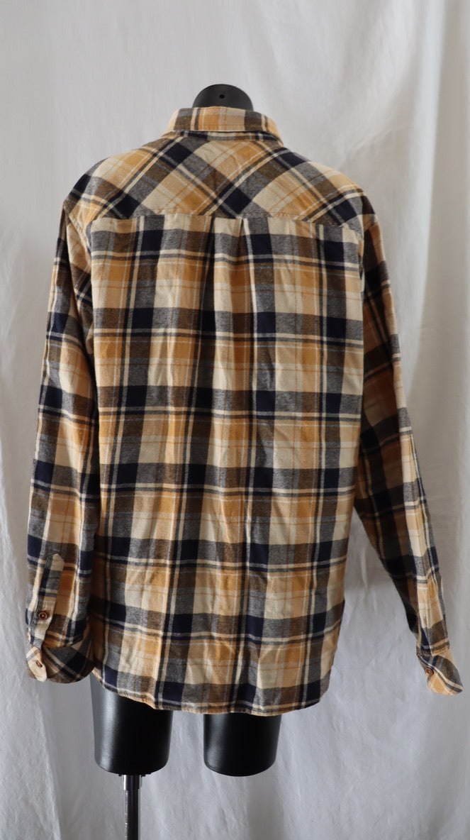 JUST ANOTHER FISHERMAN Button Up Mens L