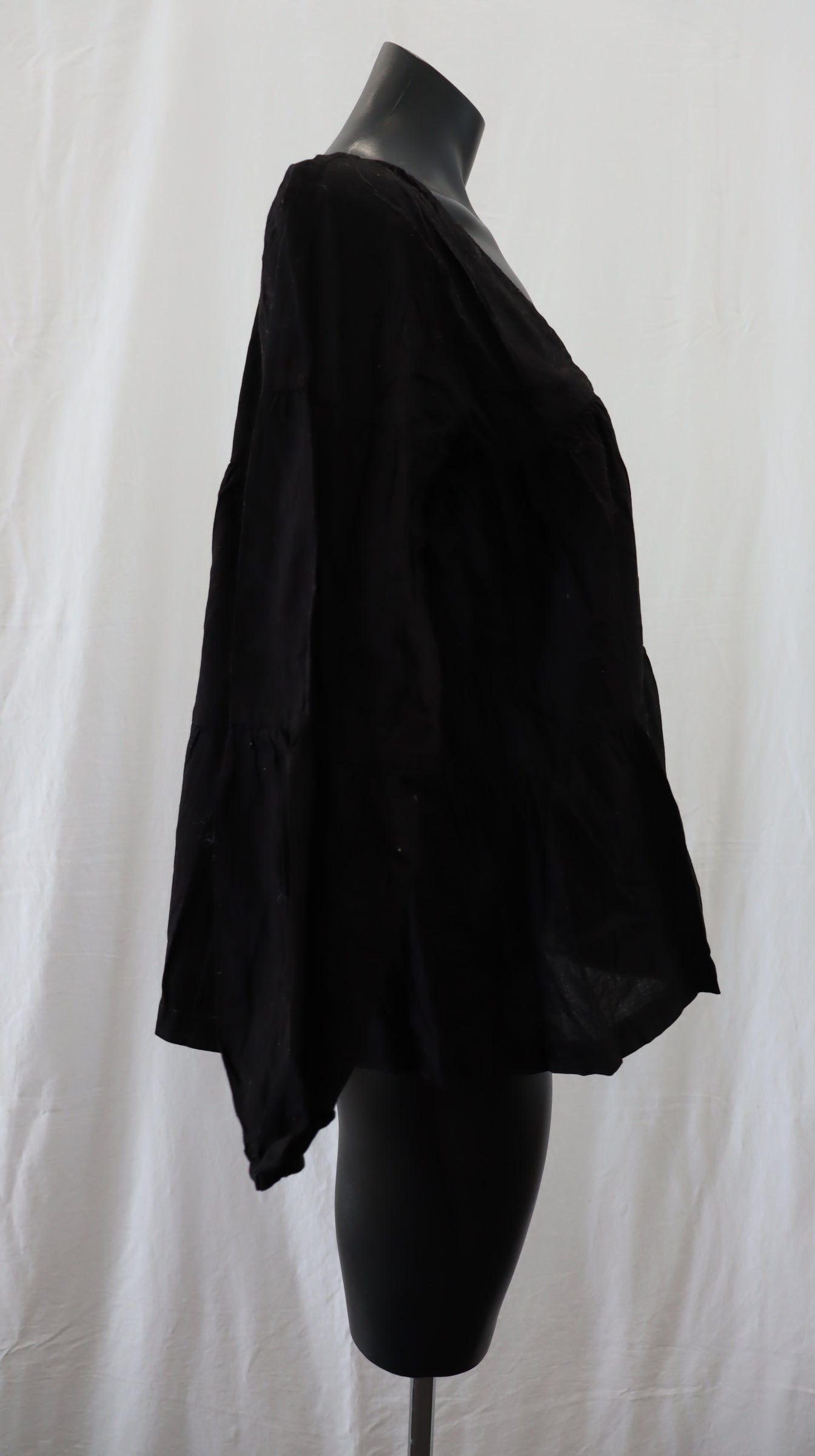BLAK L O V E Blouse 10