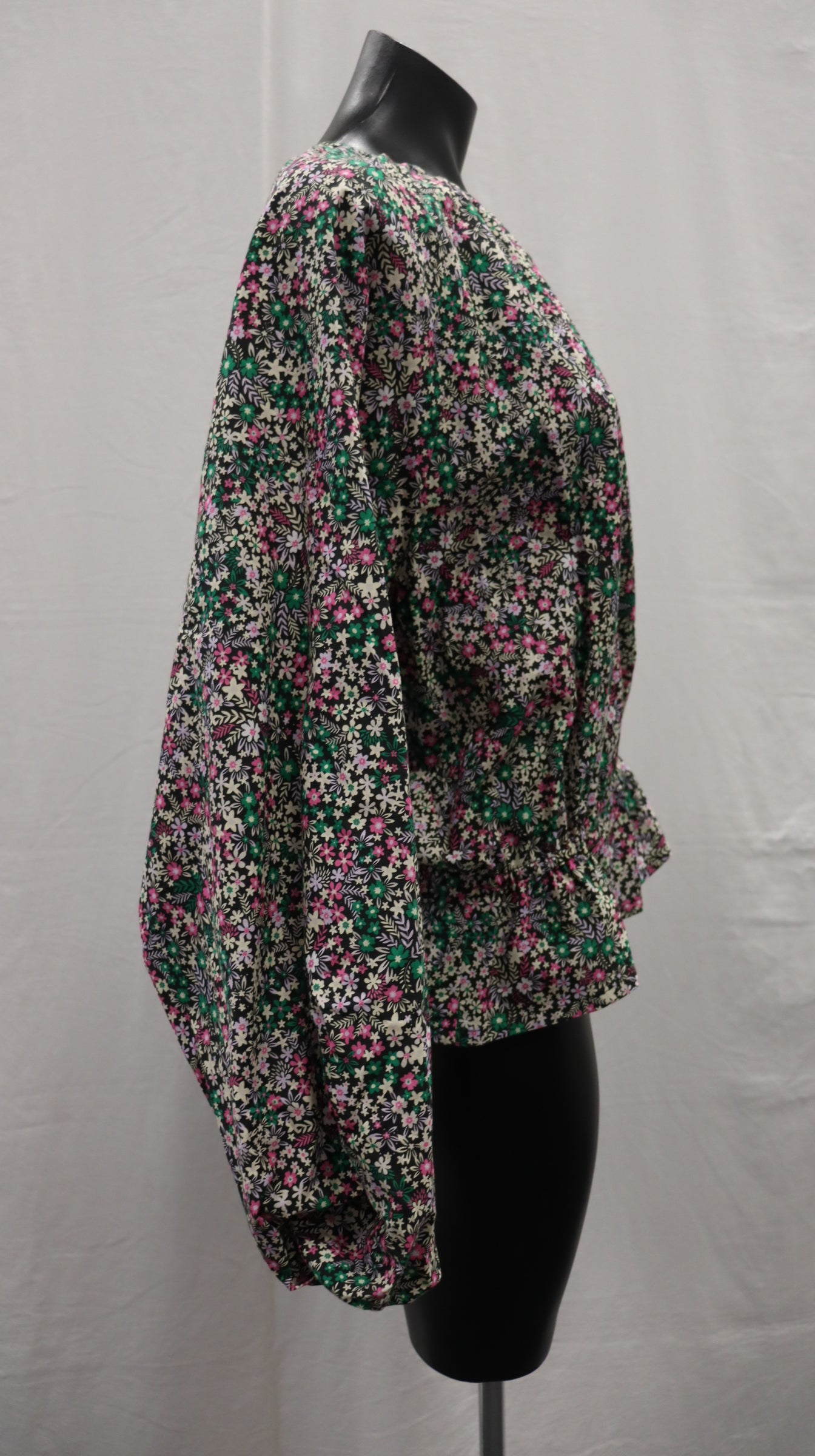 moochi Blouse 16