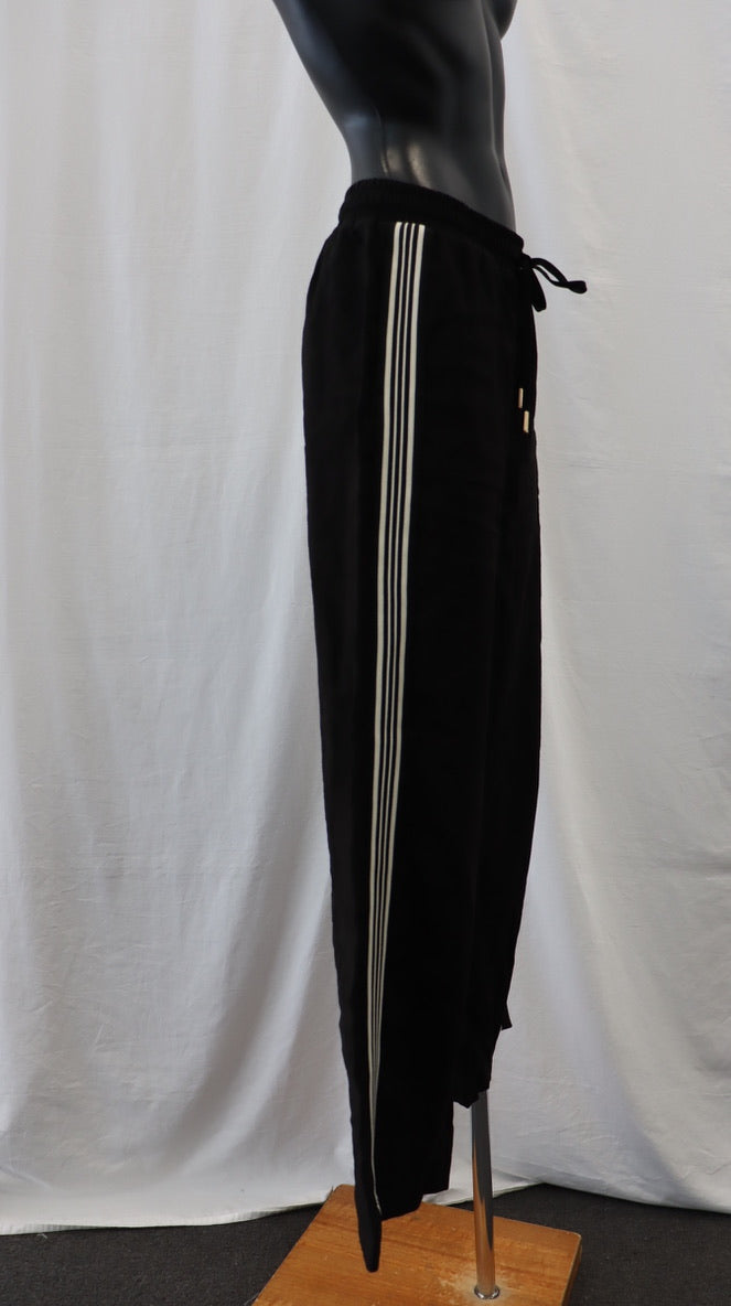 stories be told Pants 10