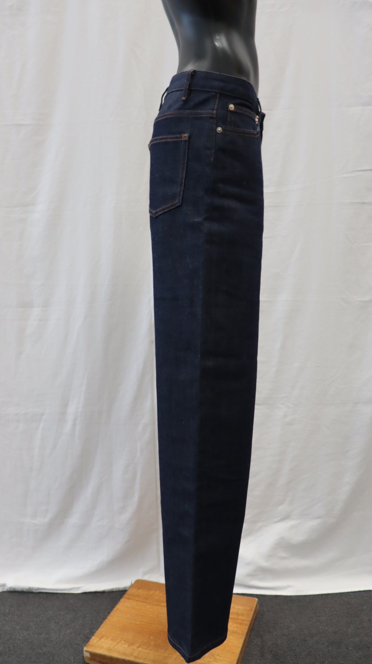 APC Jeans 10