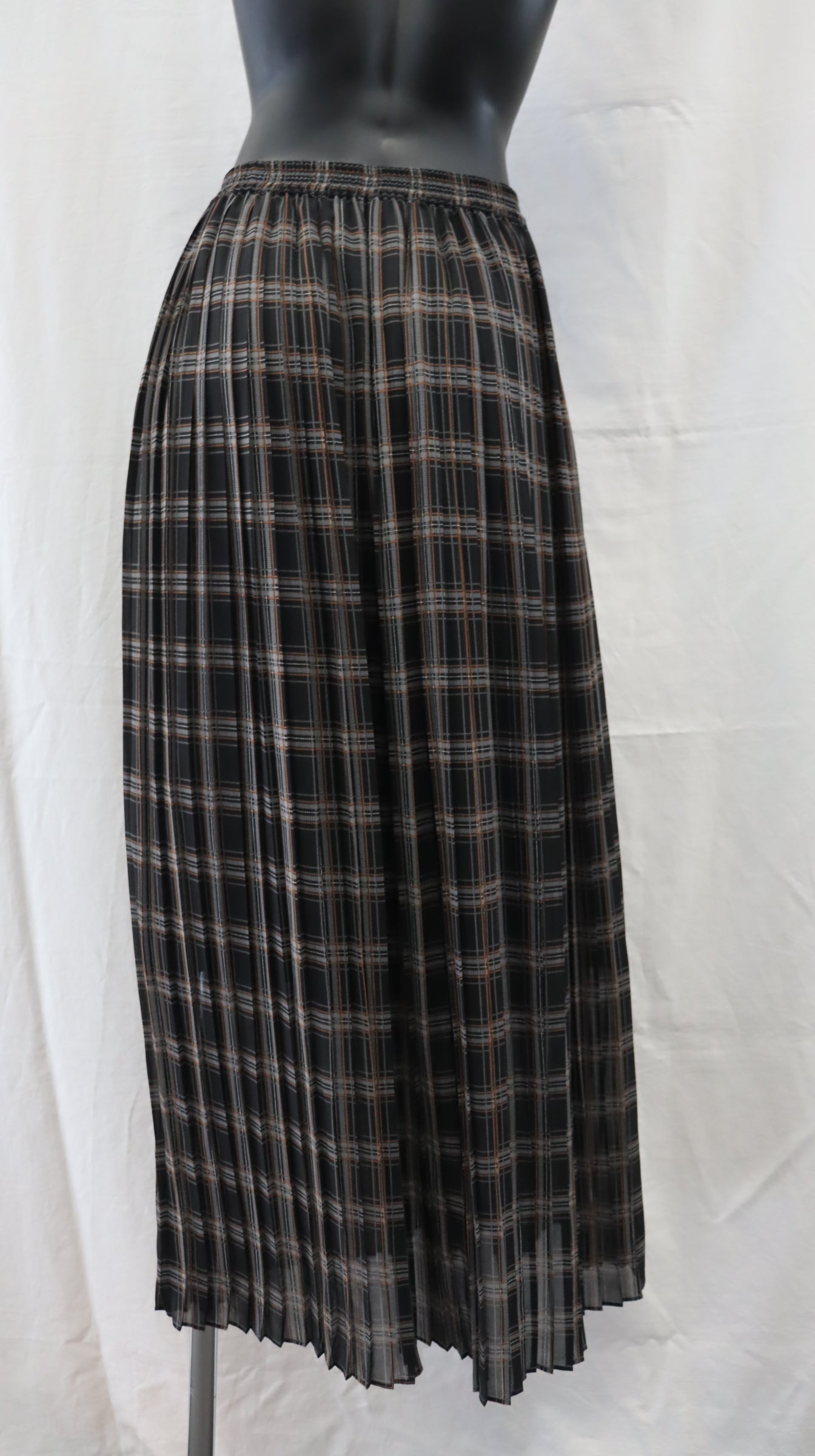 M A X Maxi Skirt 10