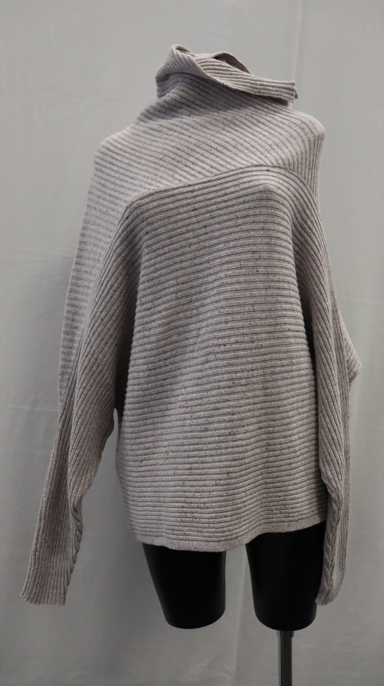 C & M | CAMILLA AND MARC Knit xs