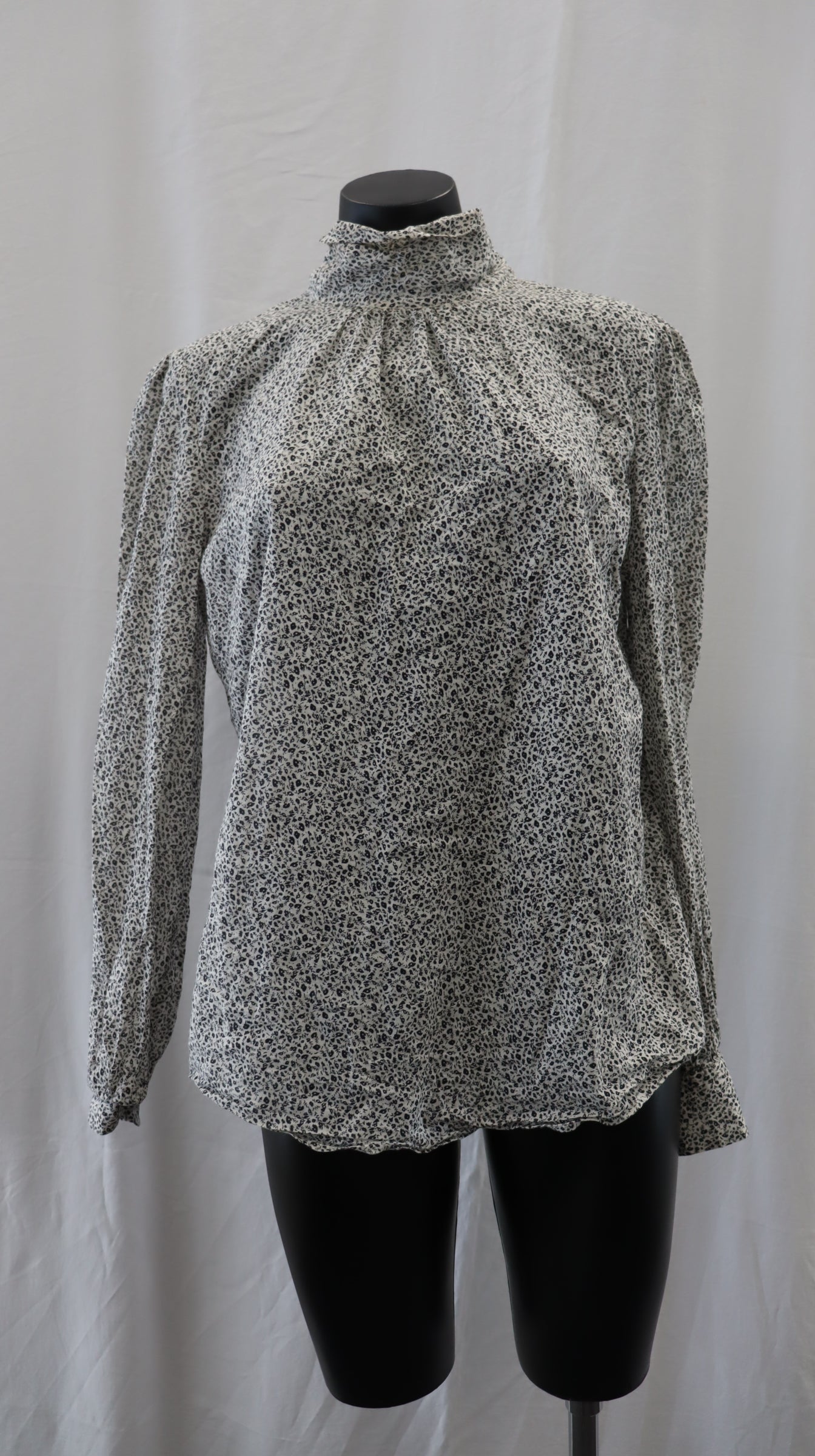 shjark Blouse xs