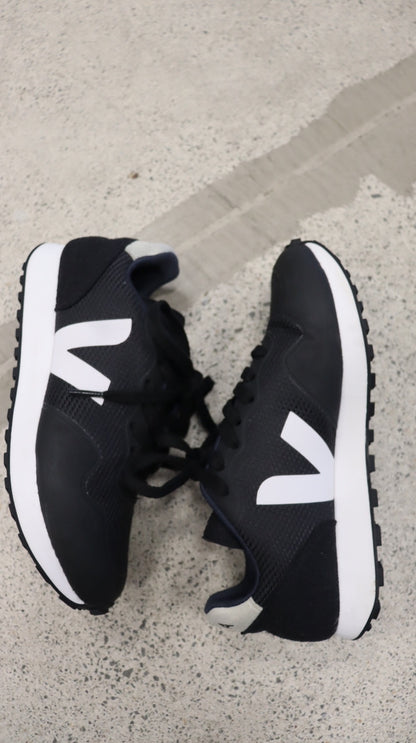 VEJA Sneaker 36