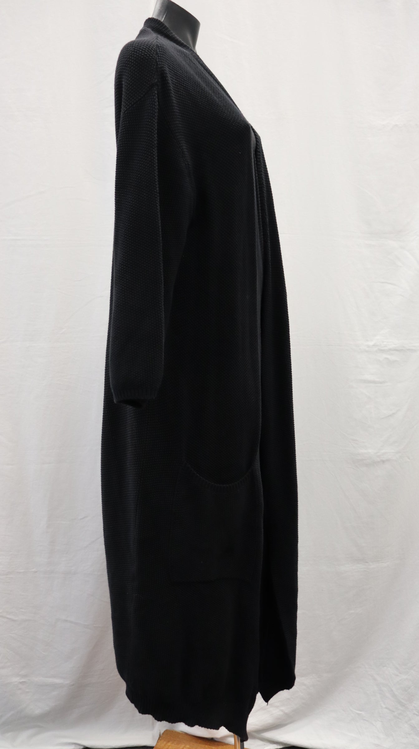 kowtow Cardigan xs
