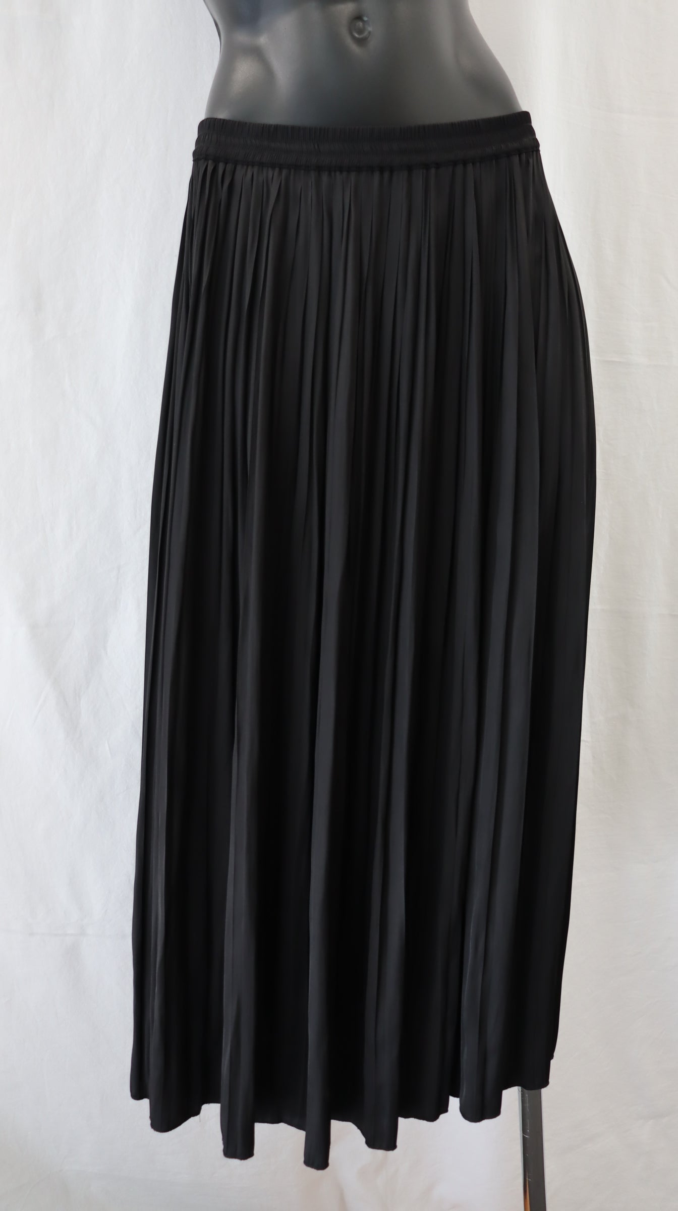 M A X Maxi Skirt 10
