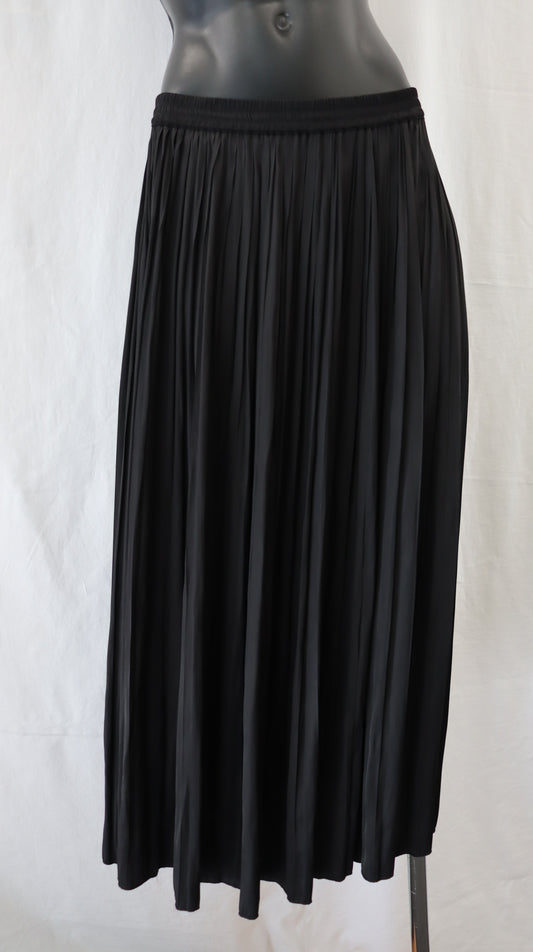 M A X Maxi Skirt 10