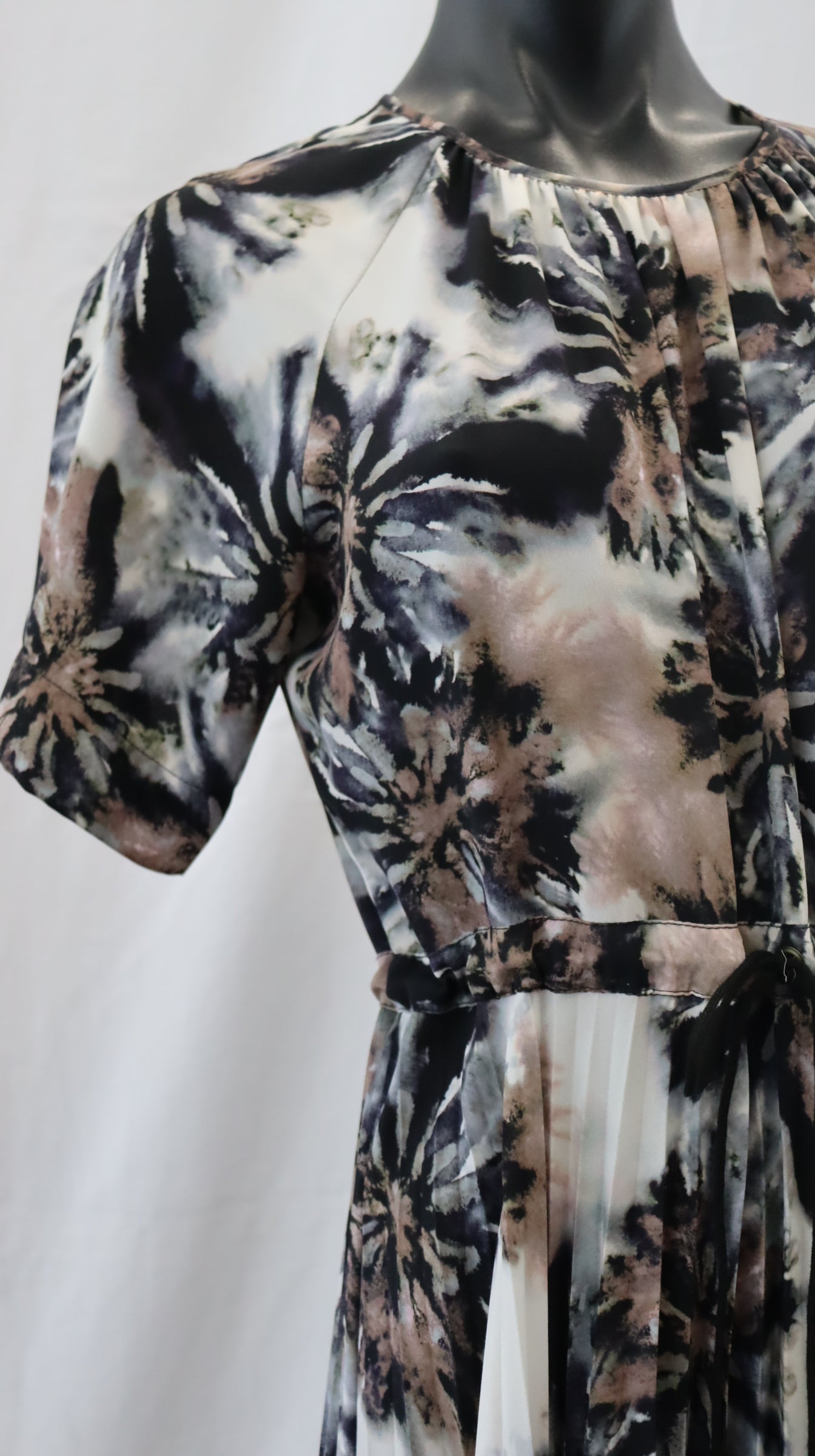 juliette hogan Midi Dress 6