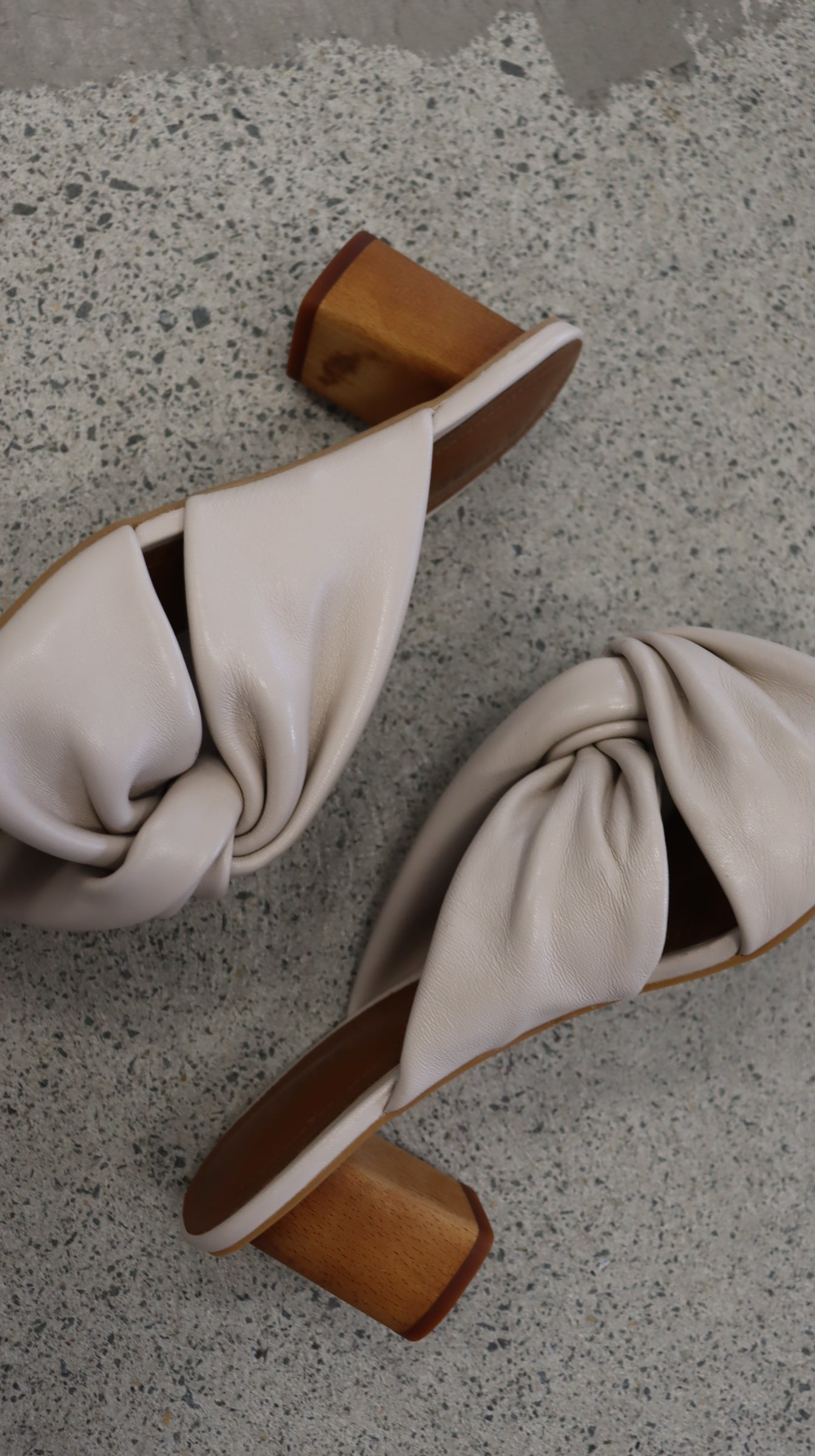 LA TRIBE Heels 39