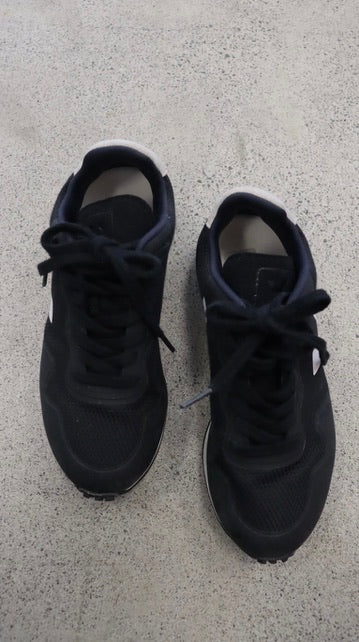 VEJA Sneaker 37