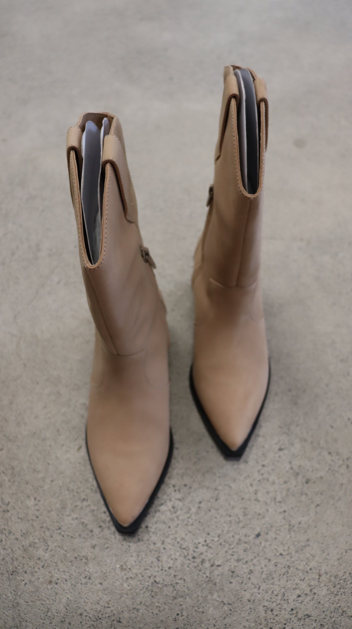 WITCHERY Boots 38