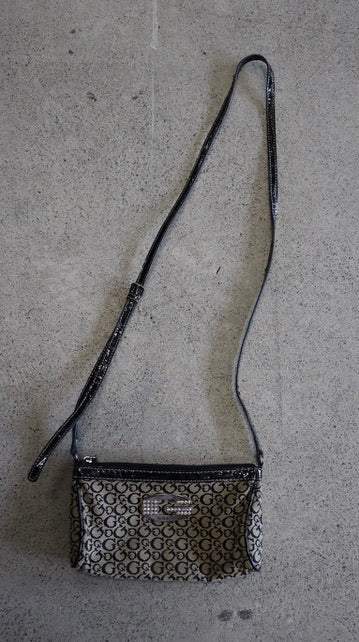G U E S S handbag N/A