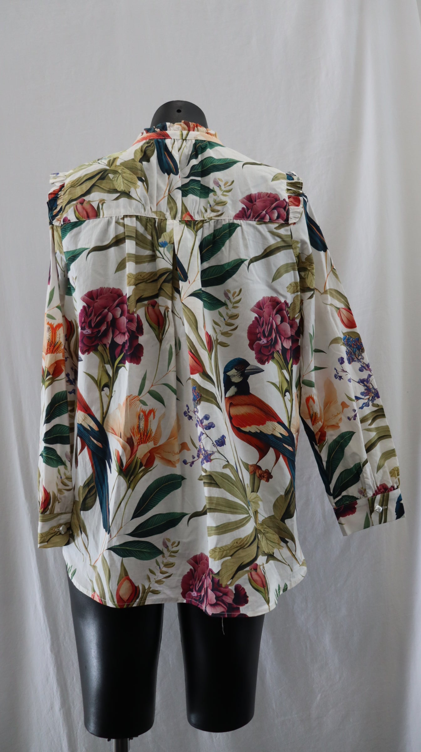 Annah Stretton Button Up xs